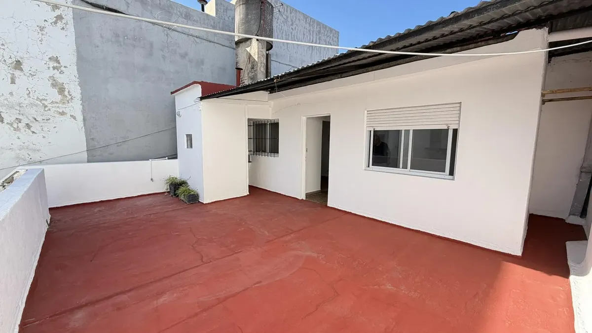 PH de três ambientes no Lanús