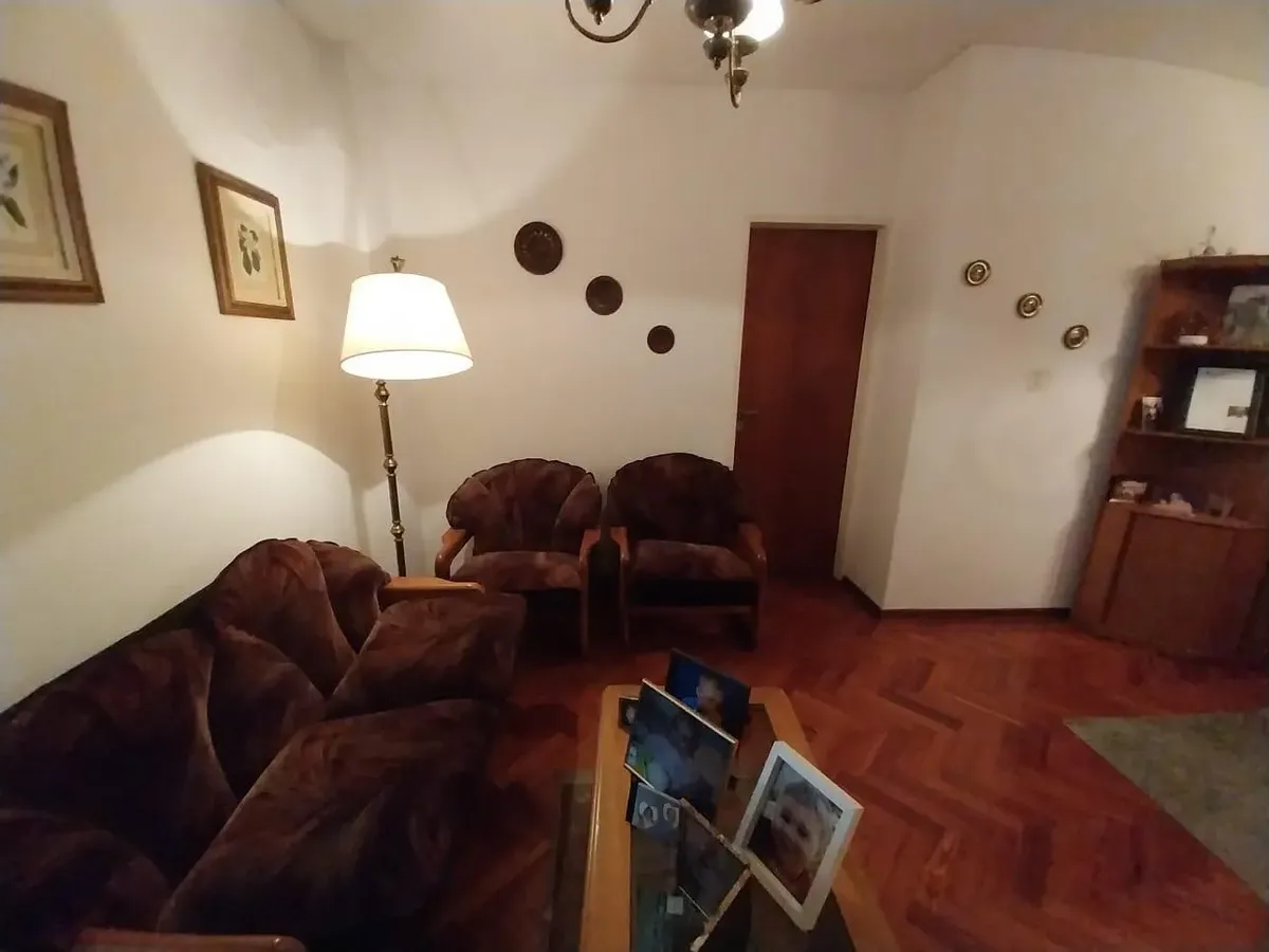 Three-bedroom half-floor apartment in Villa Urquiza
