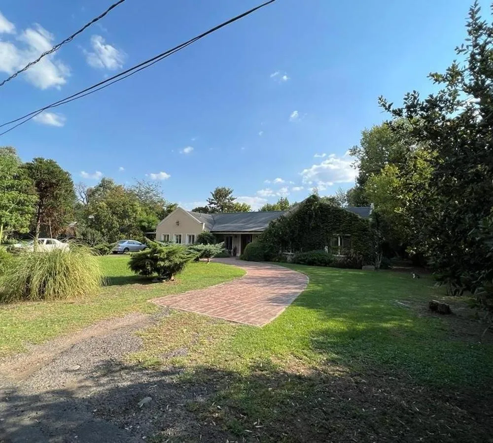 Casa en venta o alquiler en Club de Campo Los Pinguinos