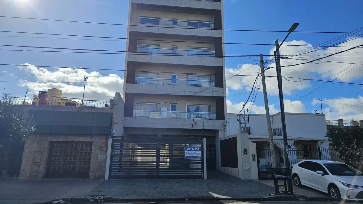 Monoambiente con balcón en Villa Libertad