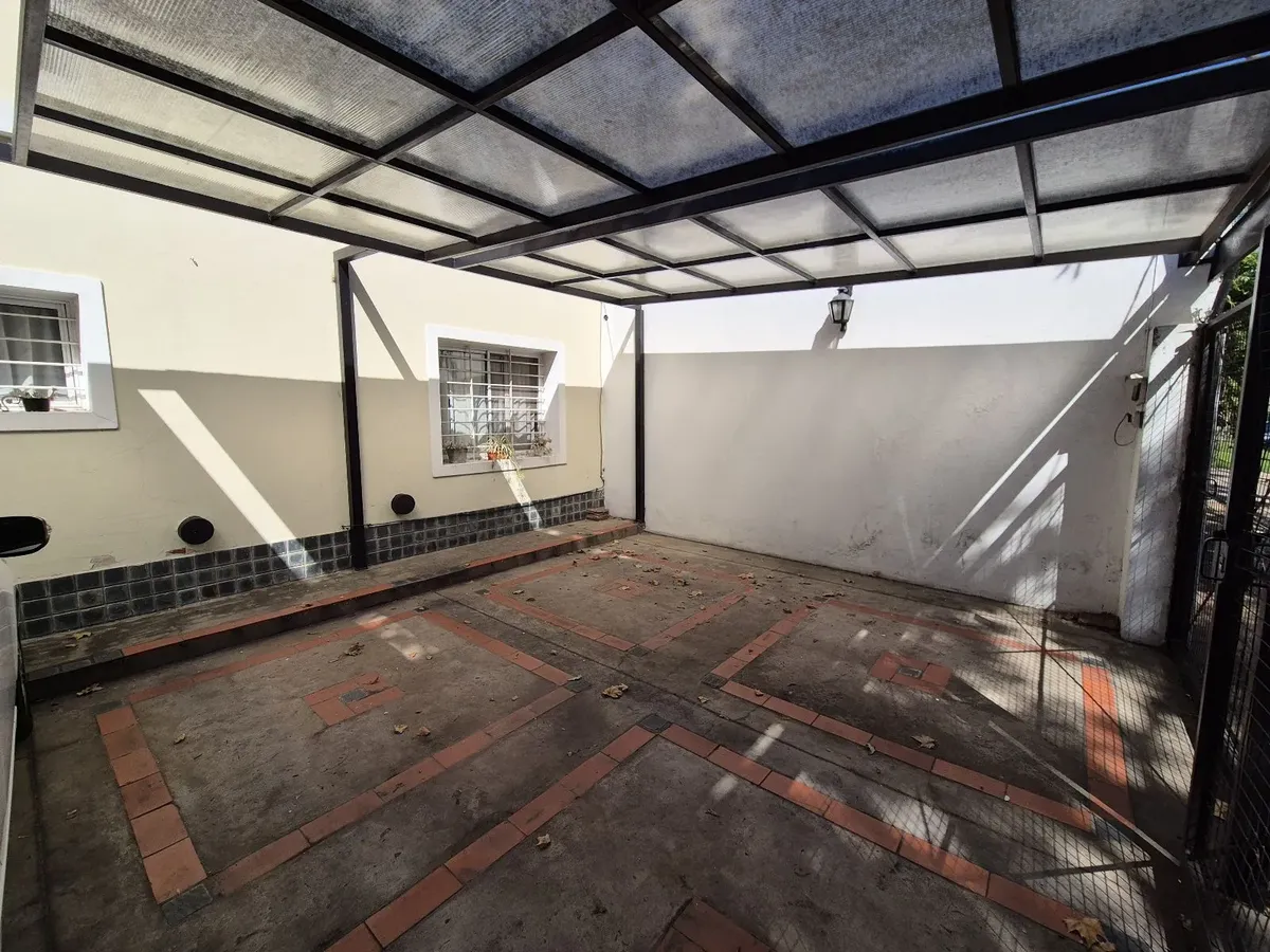 Three-room internal PH apartment with 2 bedrooms in Lomas de Zamora East