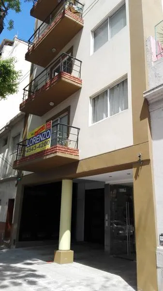 Monoambiente con balcón en Villa Urquiza