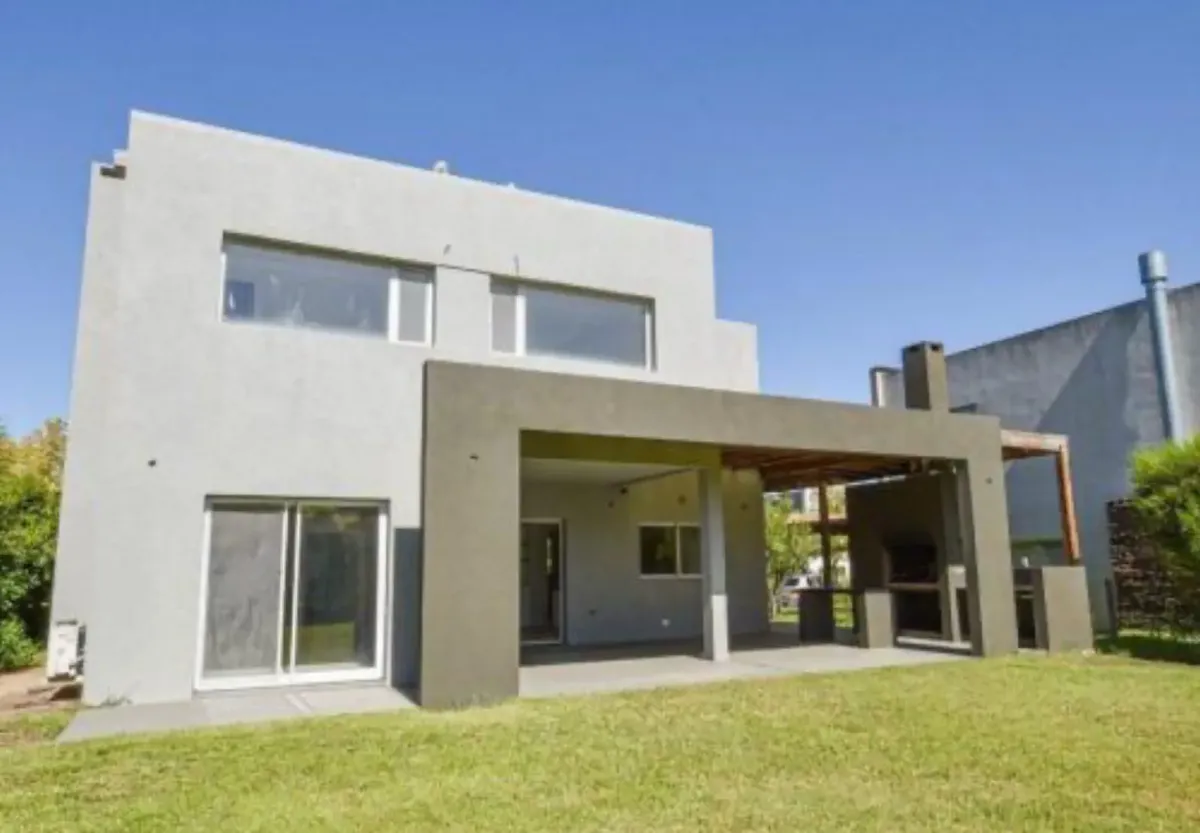 Two-storey house in Tigre with 4 bedrooms