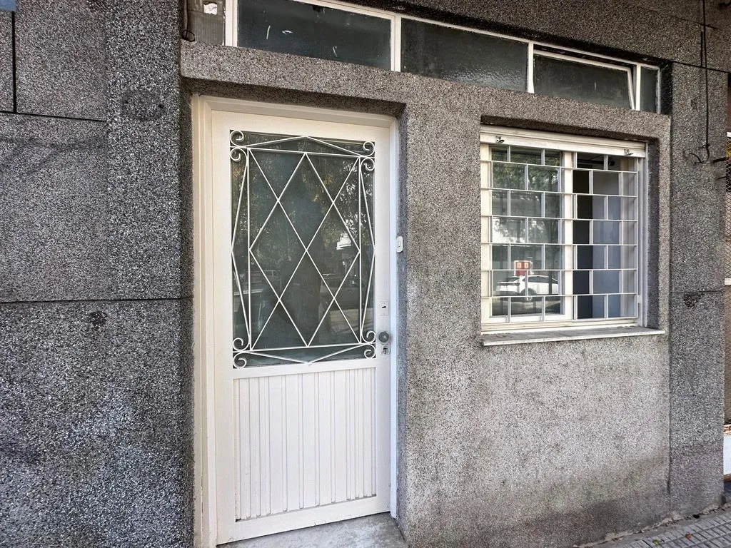 Ground-floor PH two-room apartment with covered patio in Parque Chas