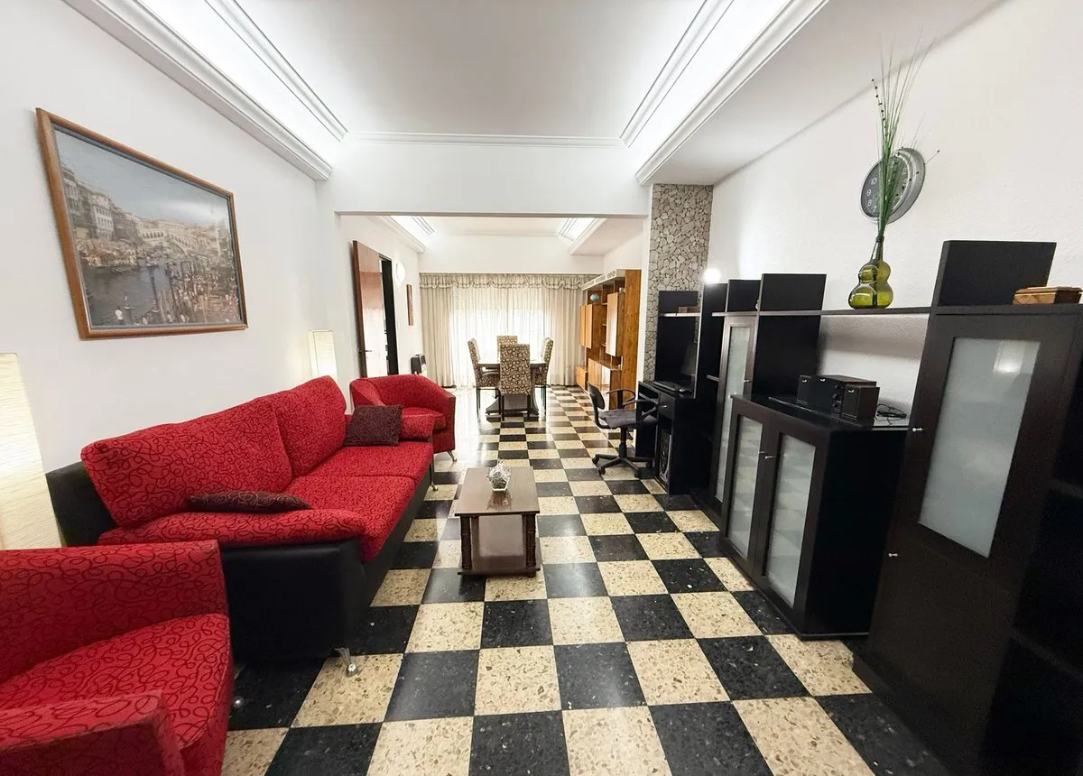 Two-bedroom apartment in Lomas del Mirador