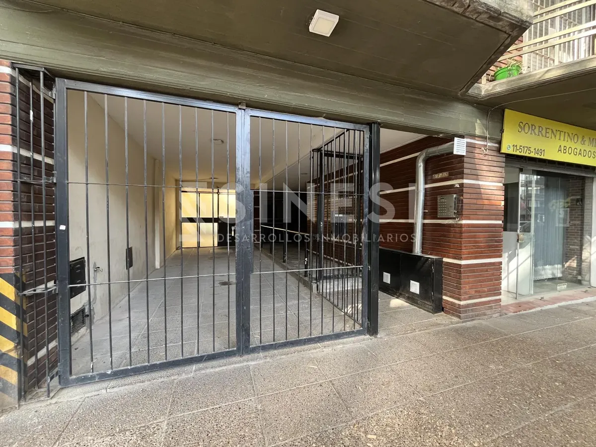 Divided studio apartment in General San Martín Centro