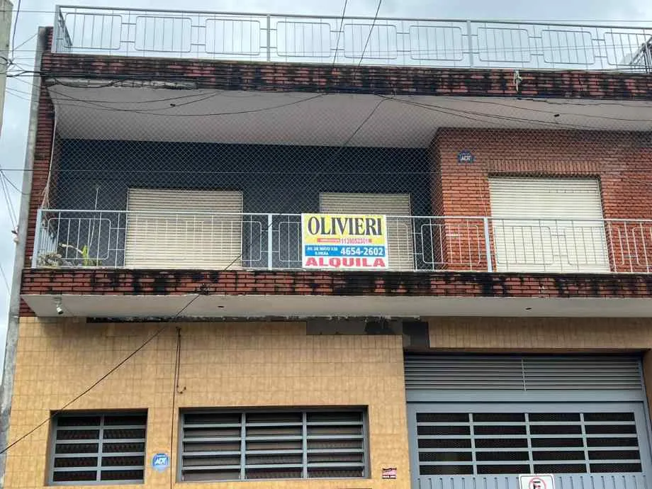 Three-bedroom apartment with balcony and patio in Ramos Mejía