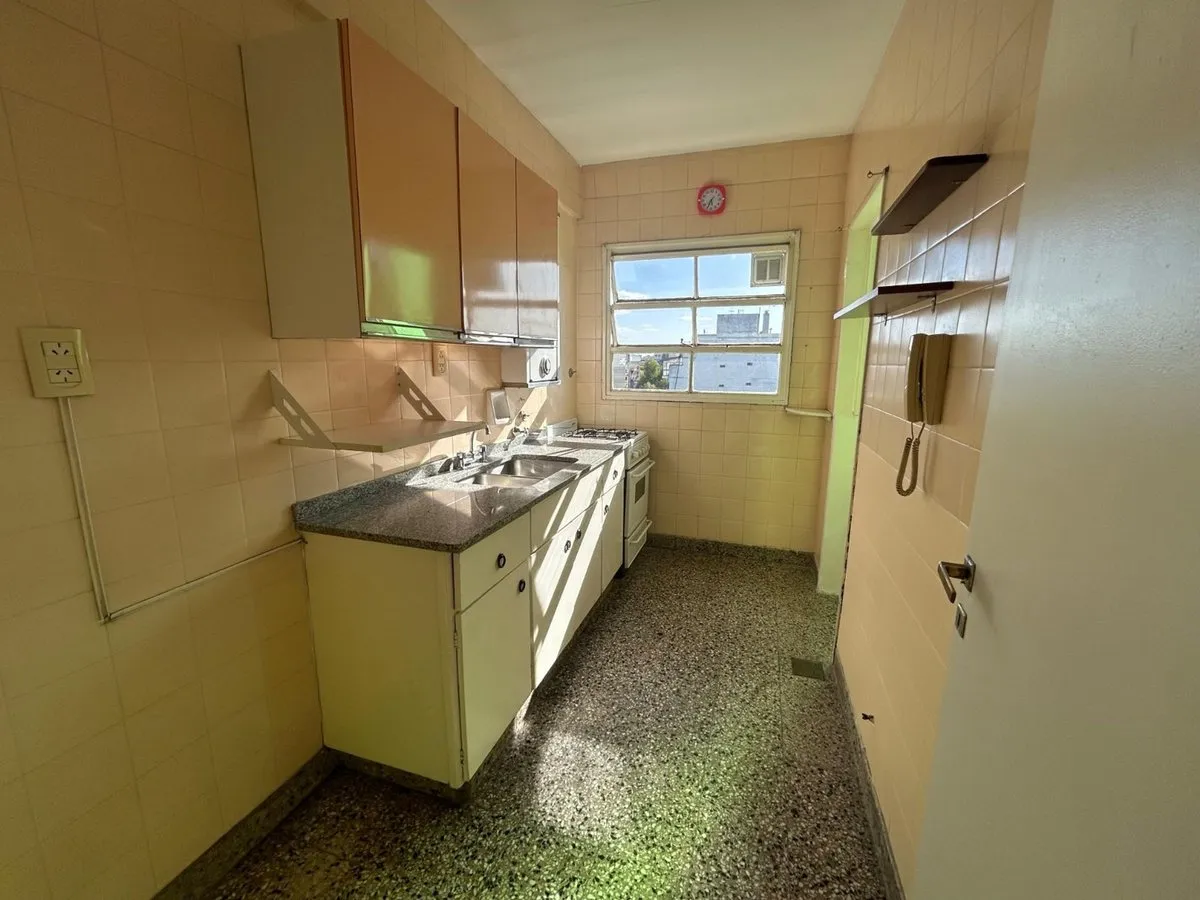 Departamento de 2 ambientes con lavadero en Villa Santa Rita, Flores