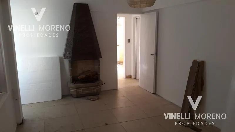 Two-bedroom half-floor apartment in Lomas de Zamora