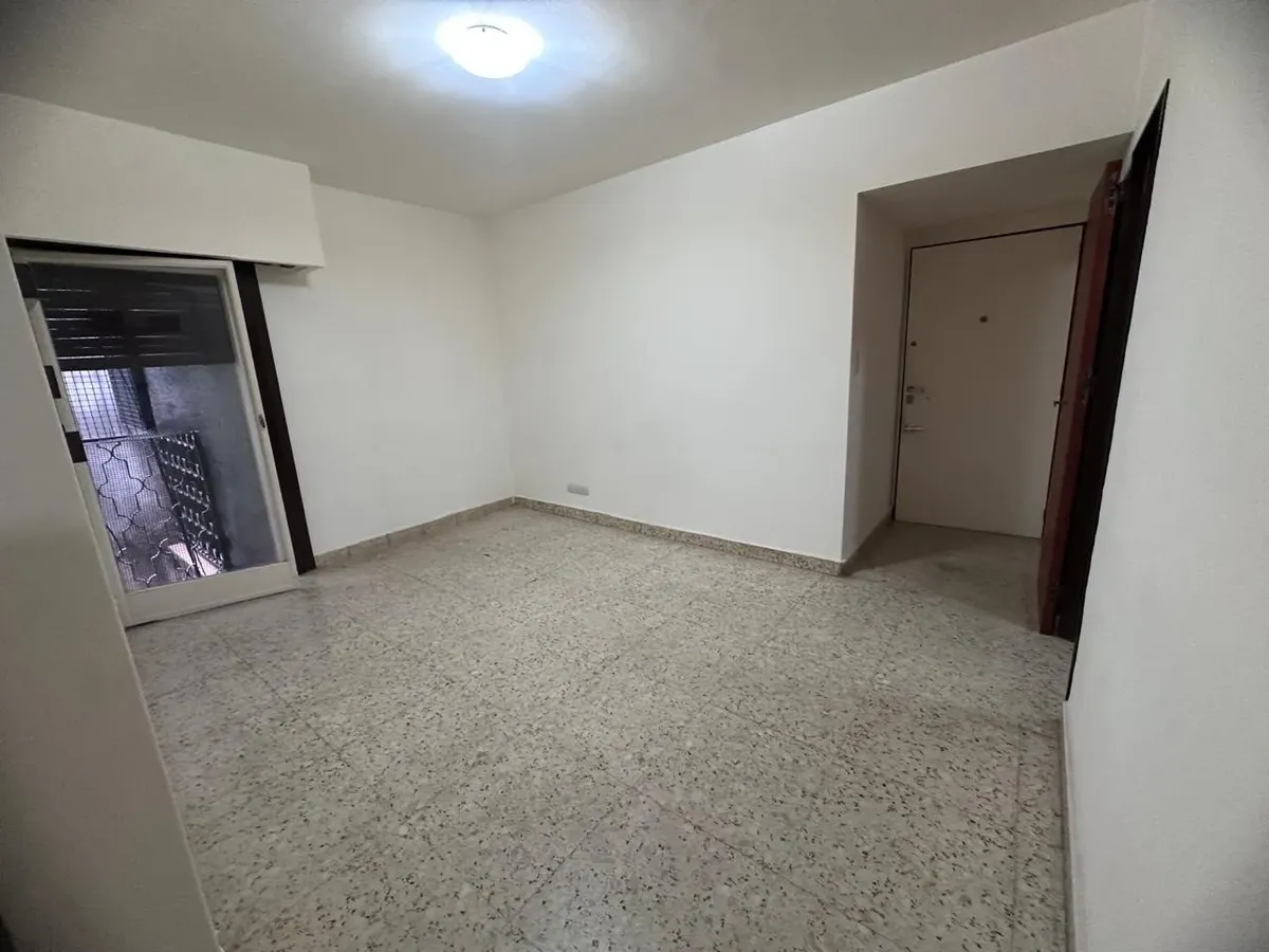 Departamento de 2 ambientes con cochera en Almagro