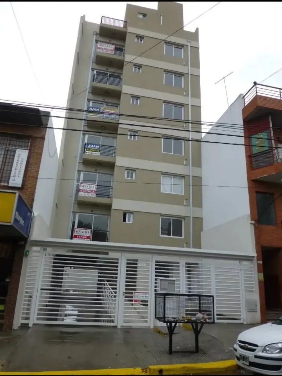 Kitnet (1 ambiente) de estúdio em Morón perto da estação Palomar