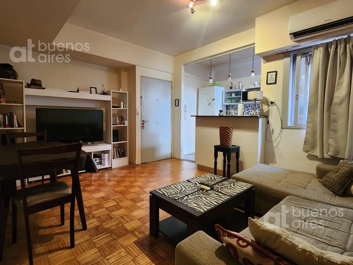 Apartamento de três ambientes mobiliado com 2 quartos em San Telmo