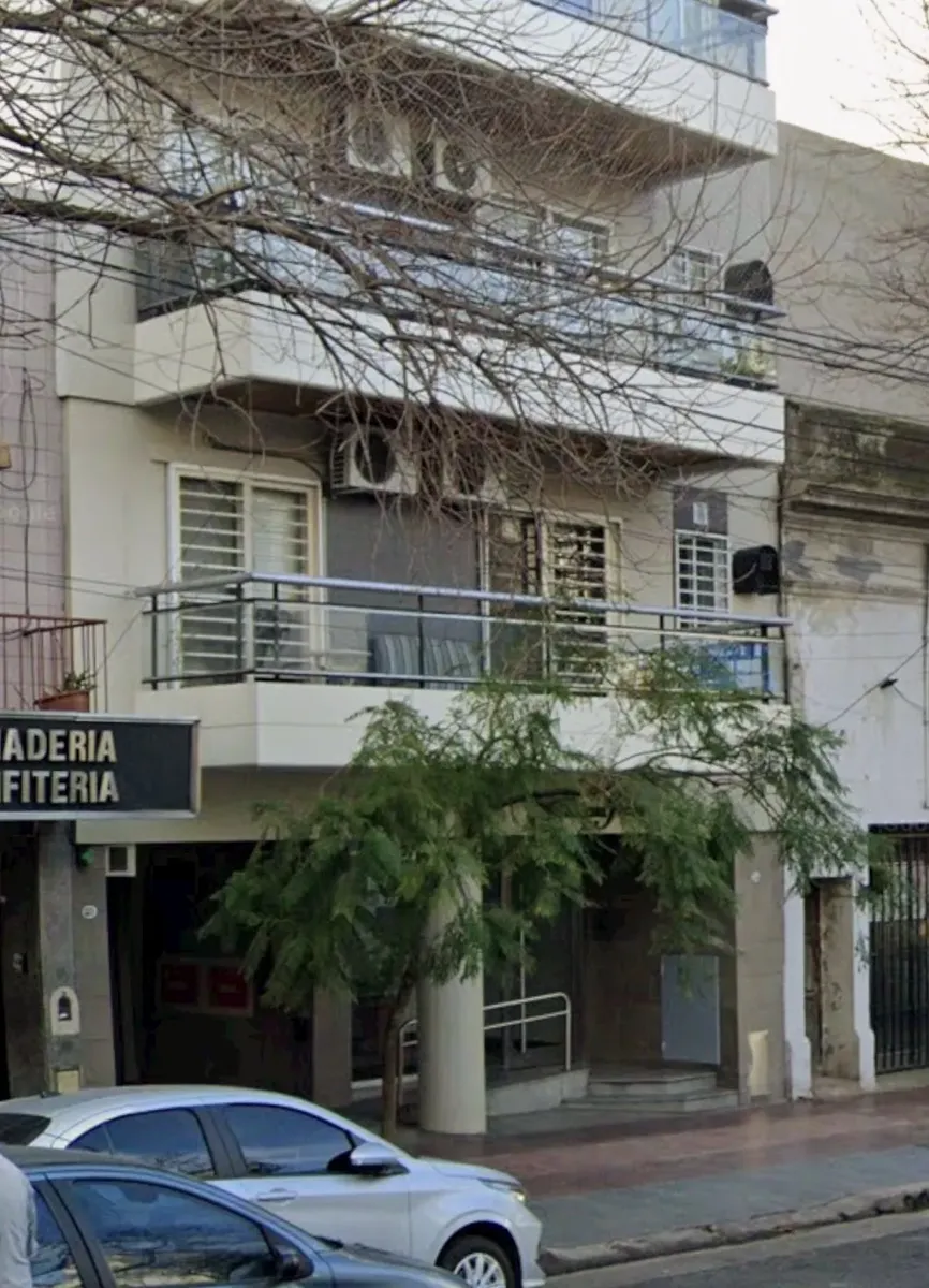 Studio apartment with balcony and amenities in Boedo