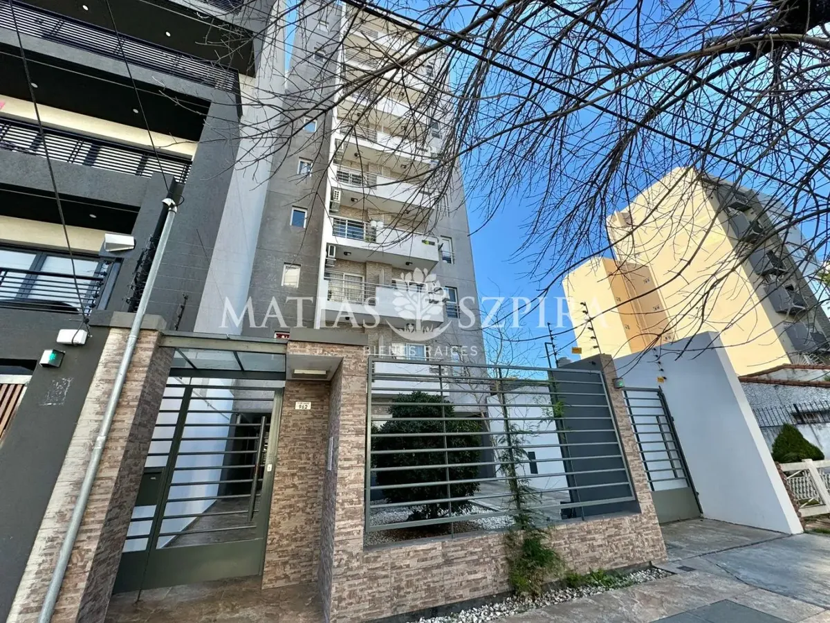 Kitnet sem mobília em Morón