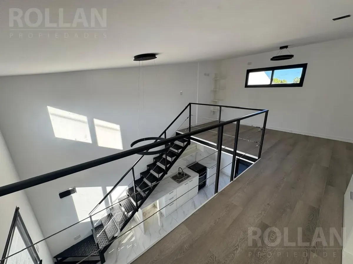 Loft studio apartment for rent in Munro
