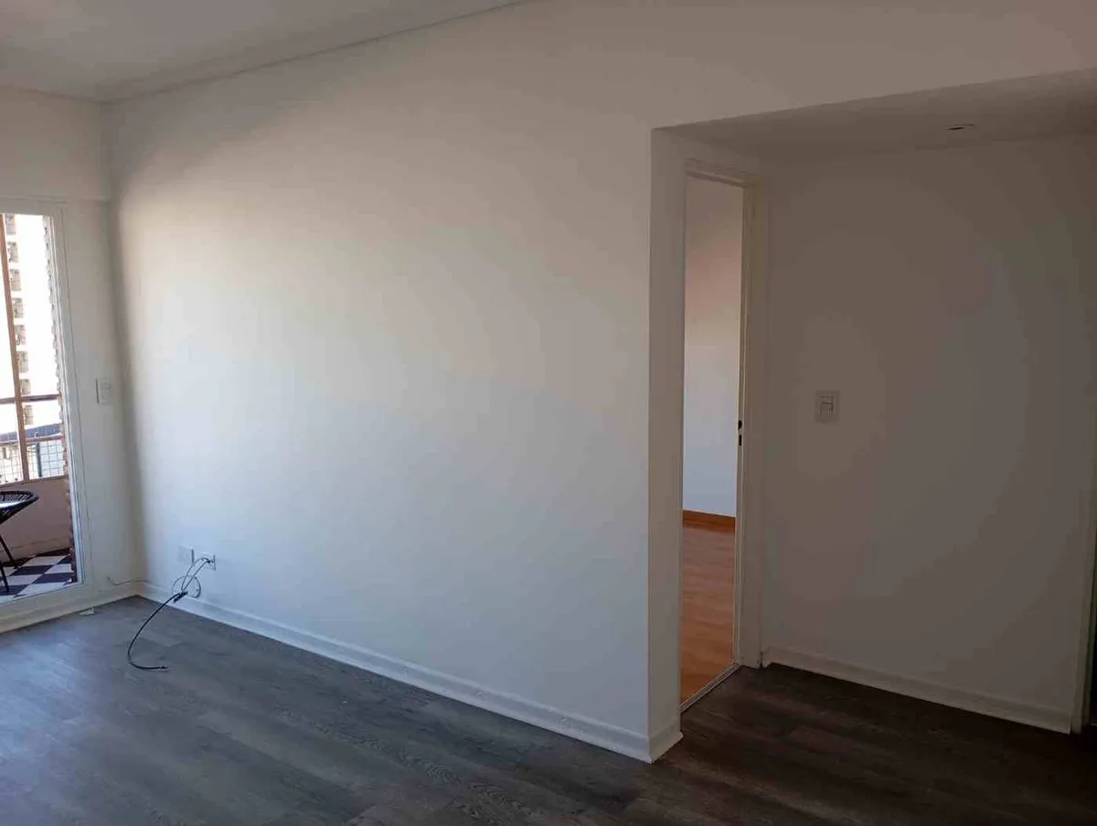 Departamento de 3 ambientes con cochera en Lanús Este