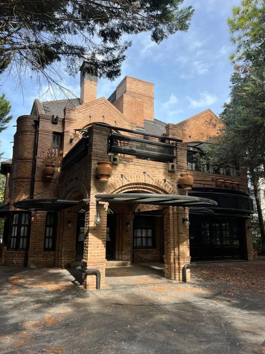 Casa mobiliada de 4 dormitórios em Esteban Echeverría