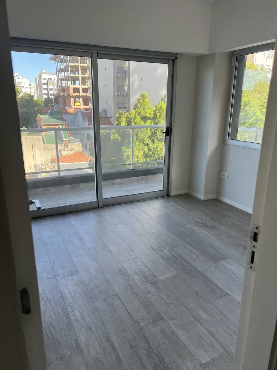 Apartamento de dois ambientes com 1 quarto em Lanús Este
