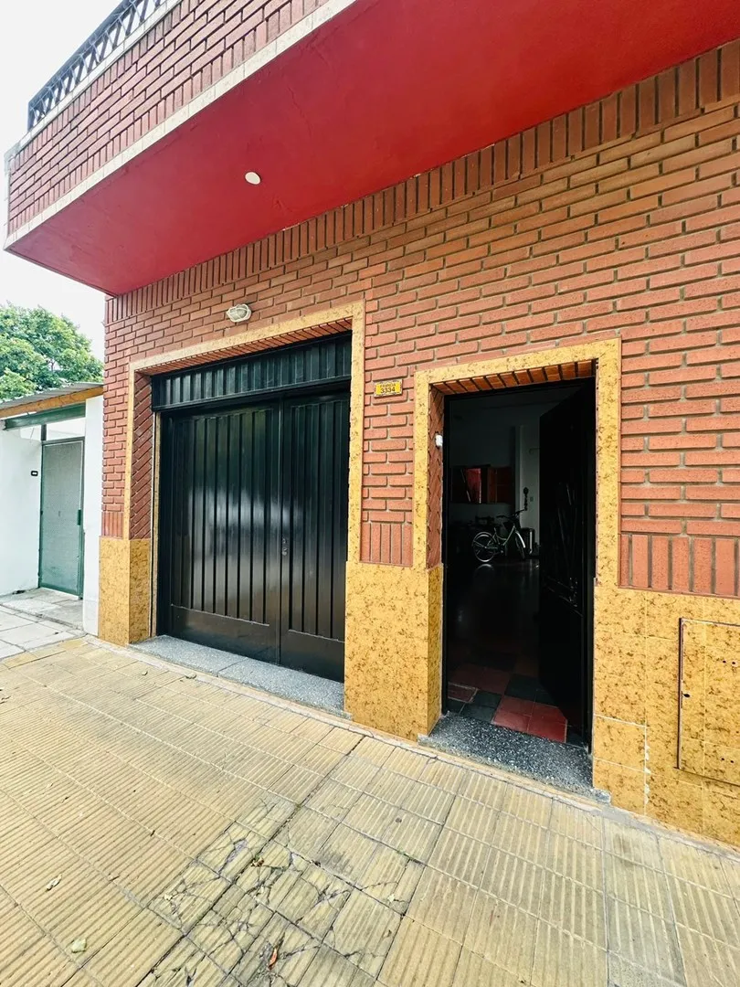 Apartamento com 4 dormitórios para alugar em Caseros, Tres de Febrero