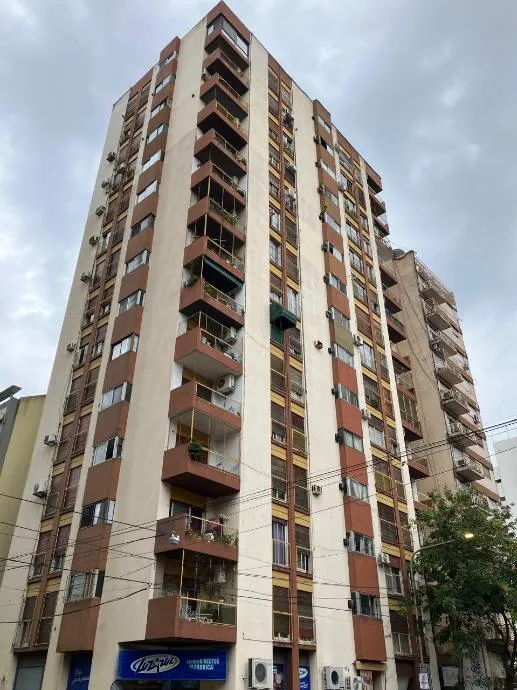 Квартира с 2 спальнями в центре Quilmes