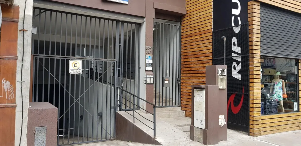 Квартира-студия в Quilmes для профессионального использования