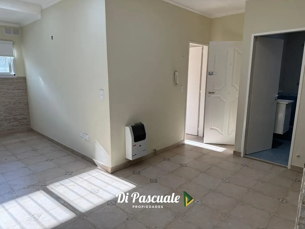 Alquiler Departamento 2 Ambientes Con Terraza - Moreno Centro