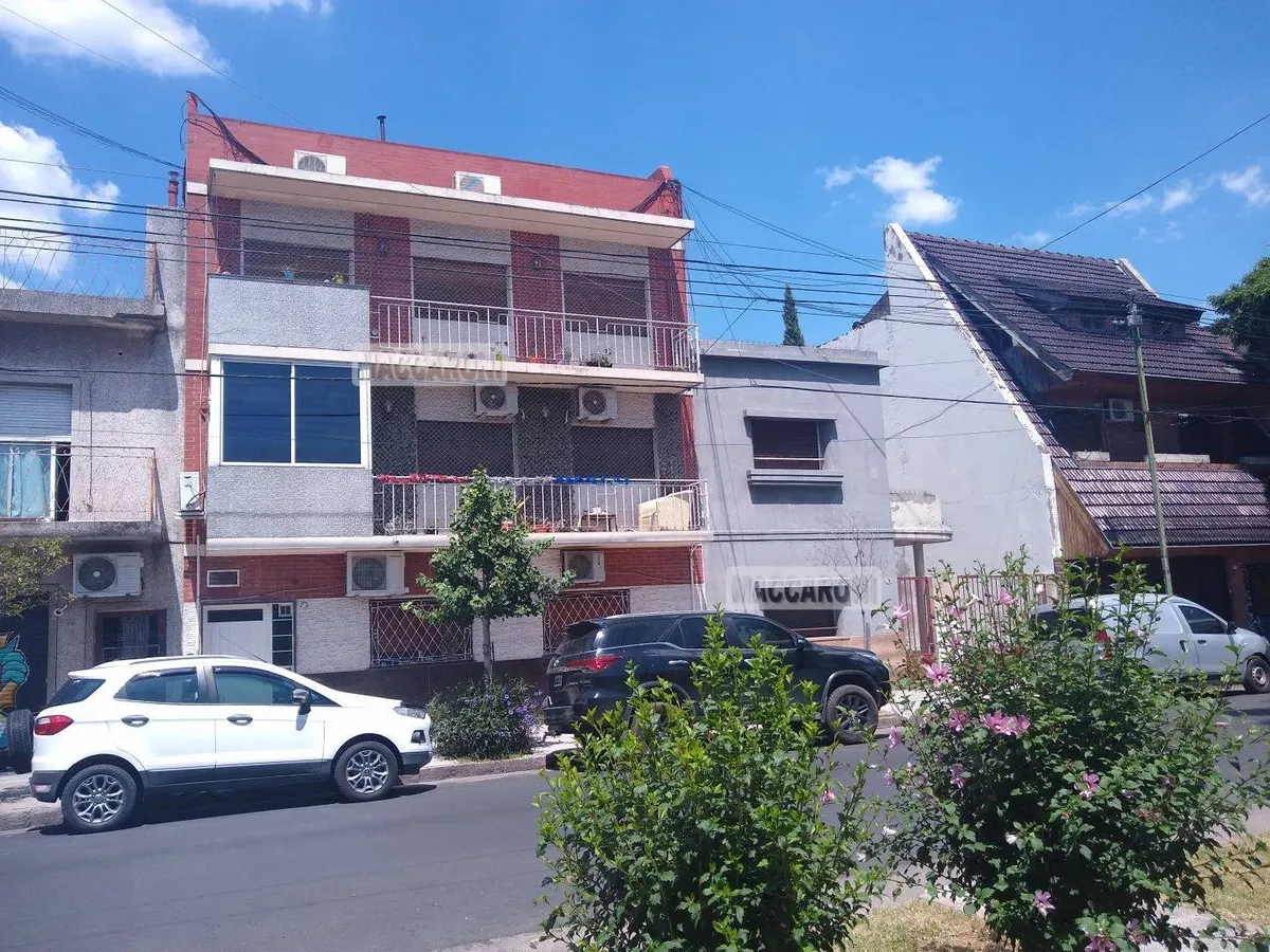 PH с 2 спальнями в Mataderos, Barrio Naon