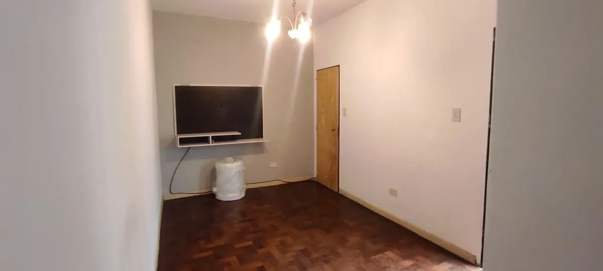 Ground-floor PH two-room apartment with patio in Lomas de Zamora