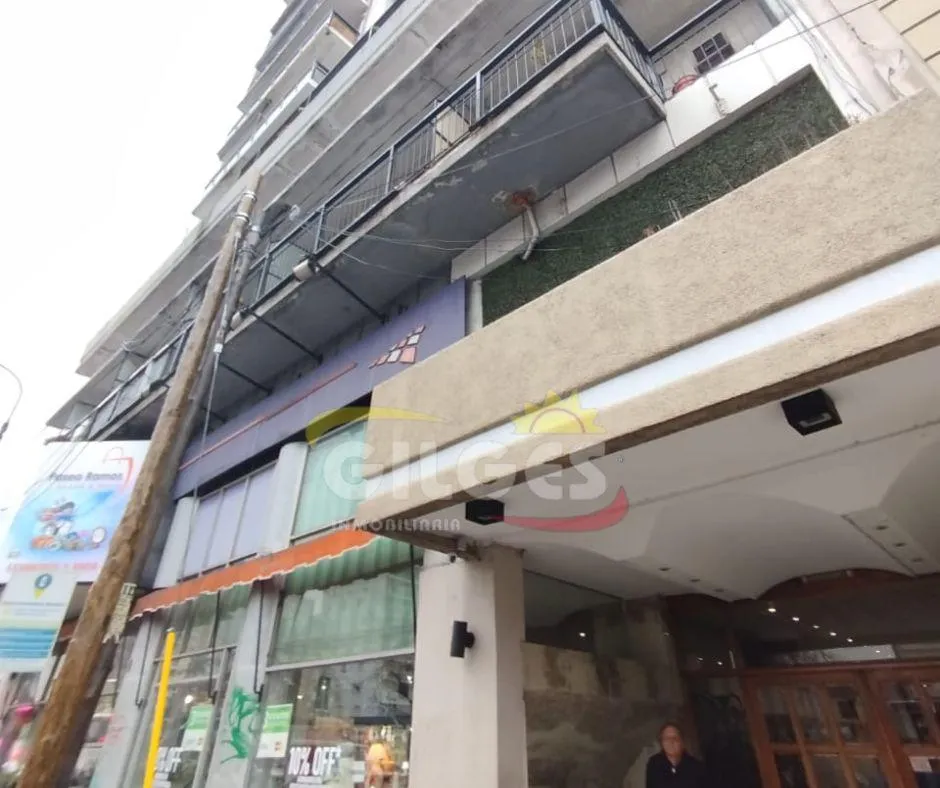 Studio apartment on Av. Rivadavia in Ramos Mejía