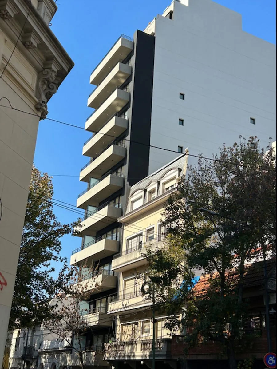 Monoambiente a estrenar con balcón en Almagro