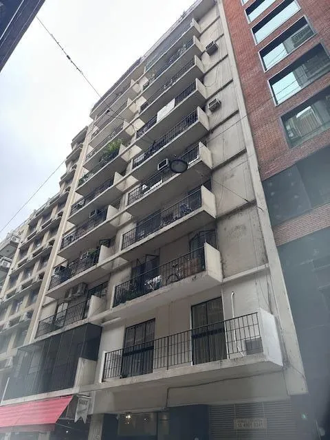 Refurbished three-room apartment with balcony in San Nicolás