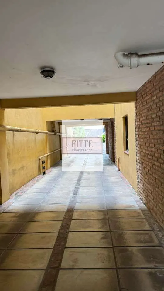 Departamento de 3 ambientes en San Isidro con cochera