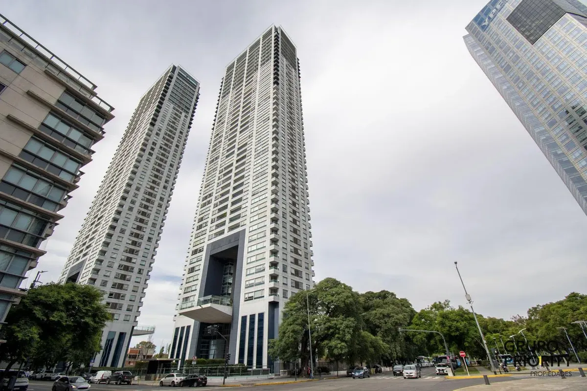 Меблированная двухкомнатная квартира с 1 спальней в Puerto Madero