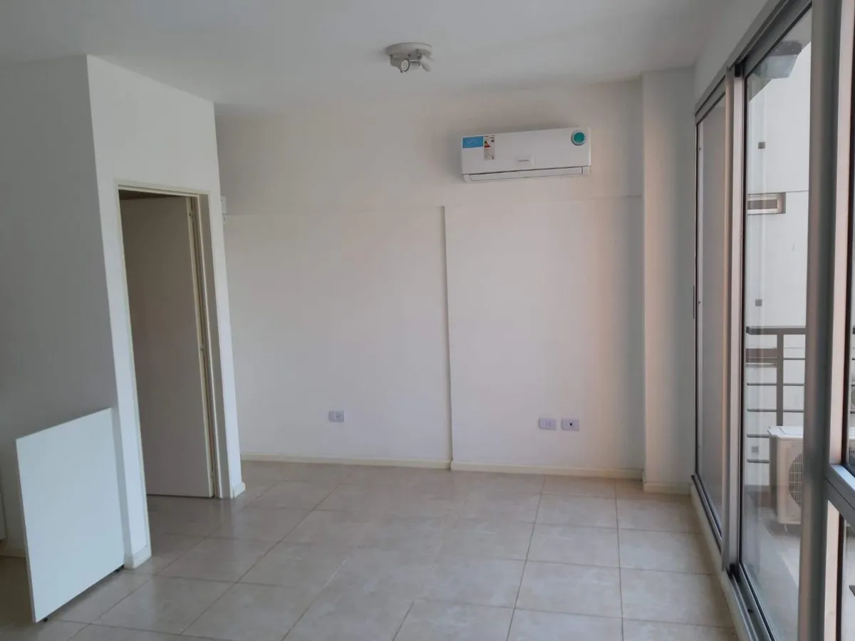 Studio apartment with balcony in Caballito