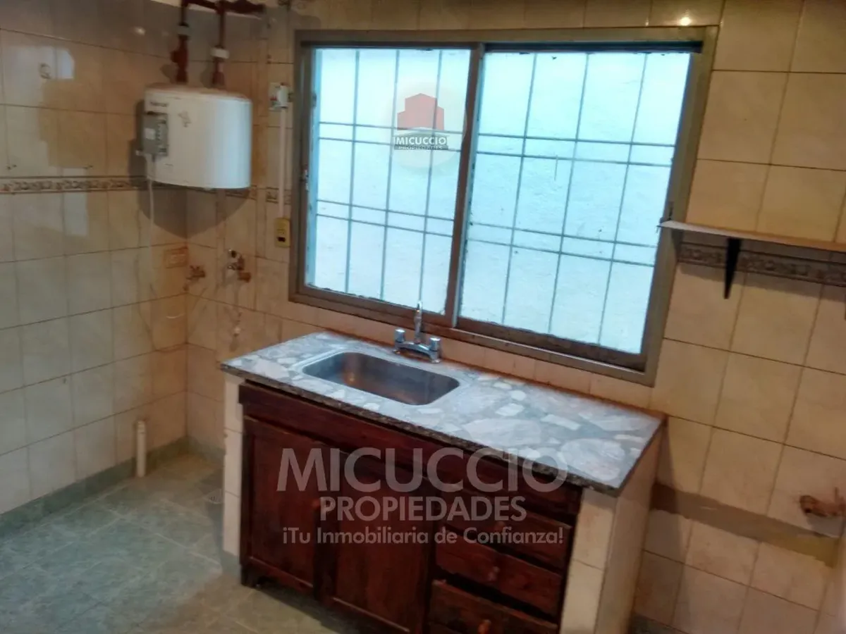 Departamento En Alquiler | F. Ameghino N°214 ( A , Frente) | Escobar