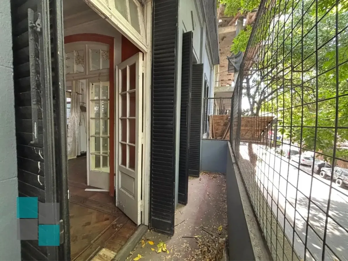 PH comercial de 8 ambientes com 8 quartos em Núñez