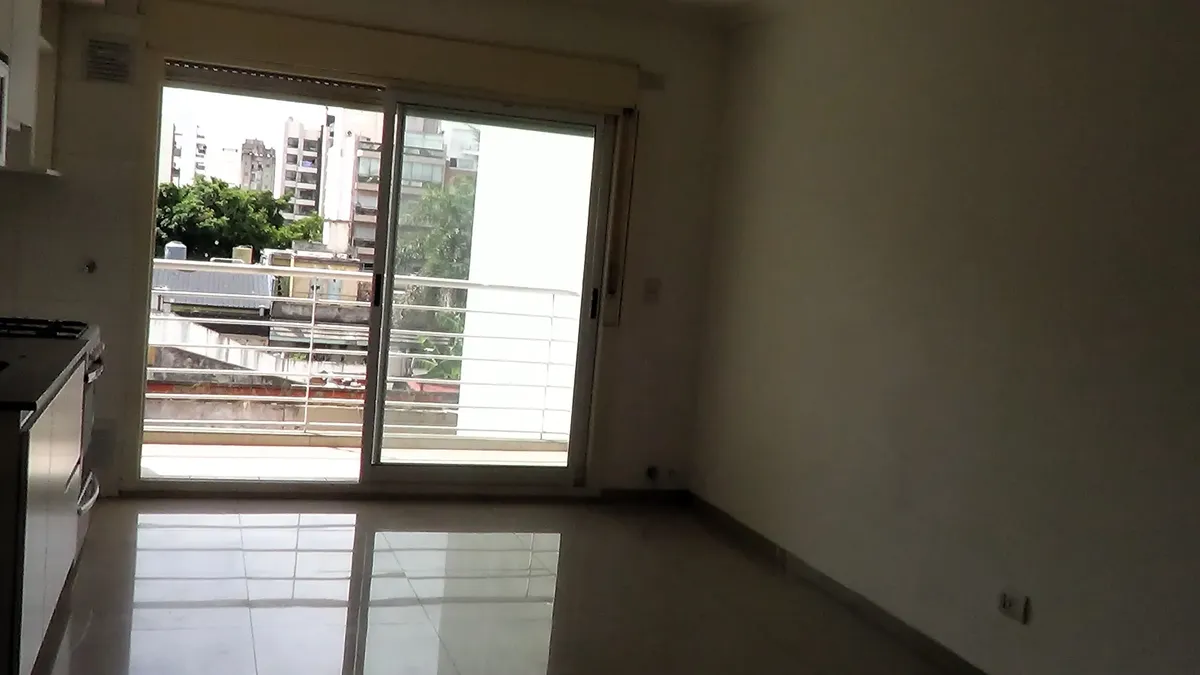 Квартира-студия в Flores с кухней, балконом и кондиционером