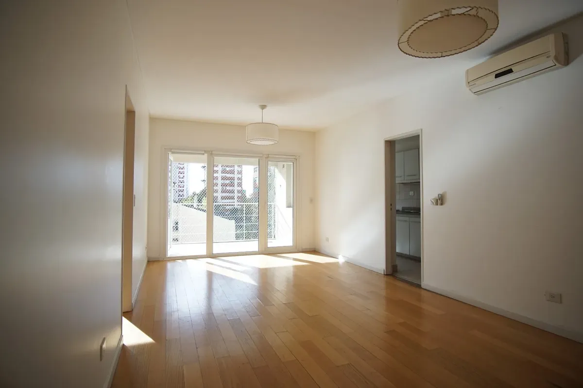 Two-room apartment with parking in Vicente López