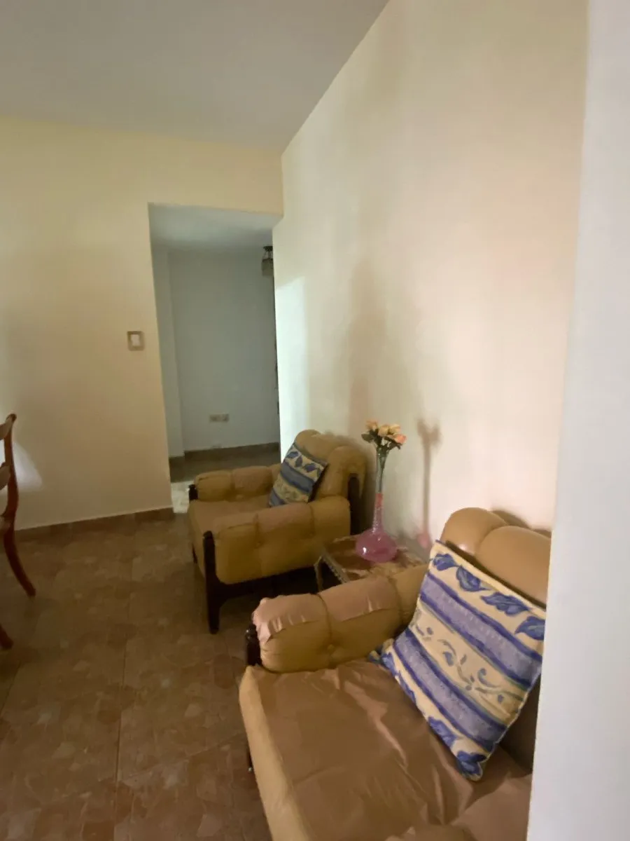 Departamento de 3 ambientes amoblado con balcón al frente en Abasto