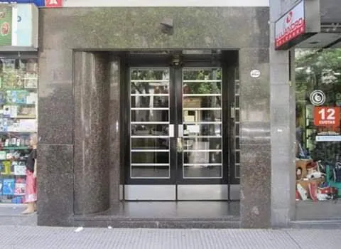 Departamento de 2 ambientes sin muebles en Almagro