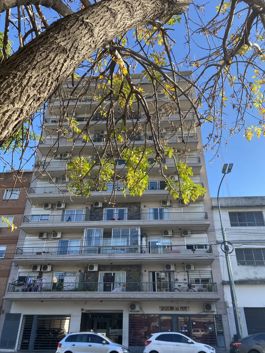 Departamento de 2 ambientes en Villa Pueyrredón, 4to piso al frente
