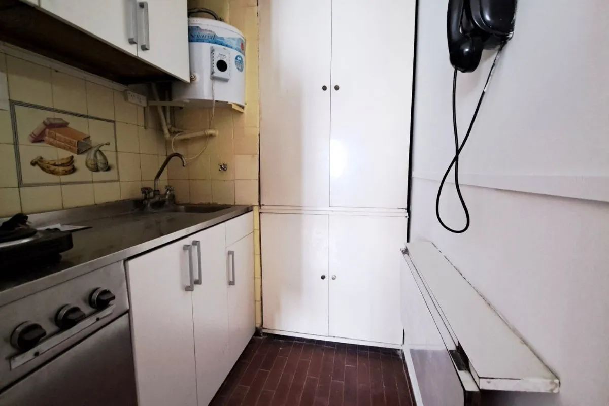 Kitnet de fundos (contrafrente) em Retiro