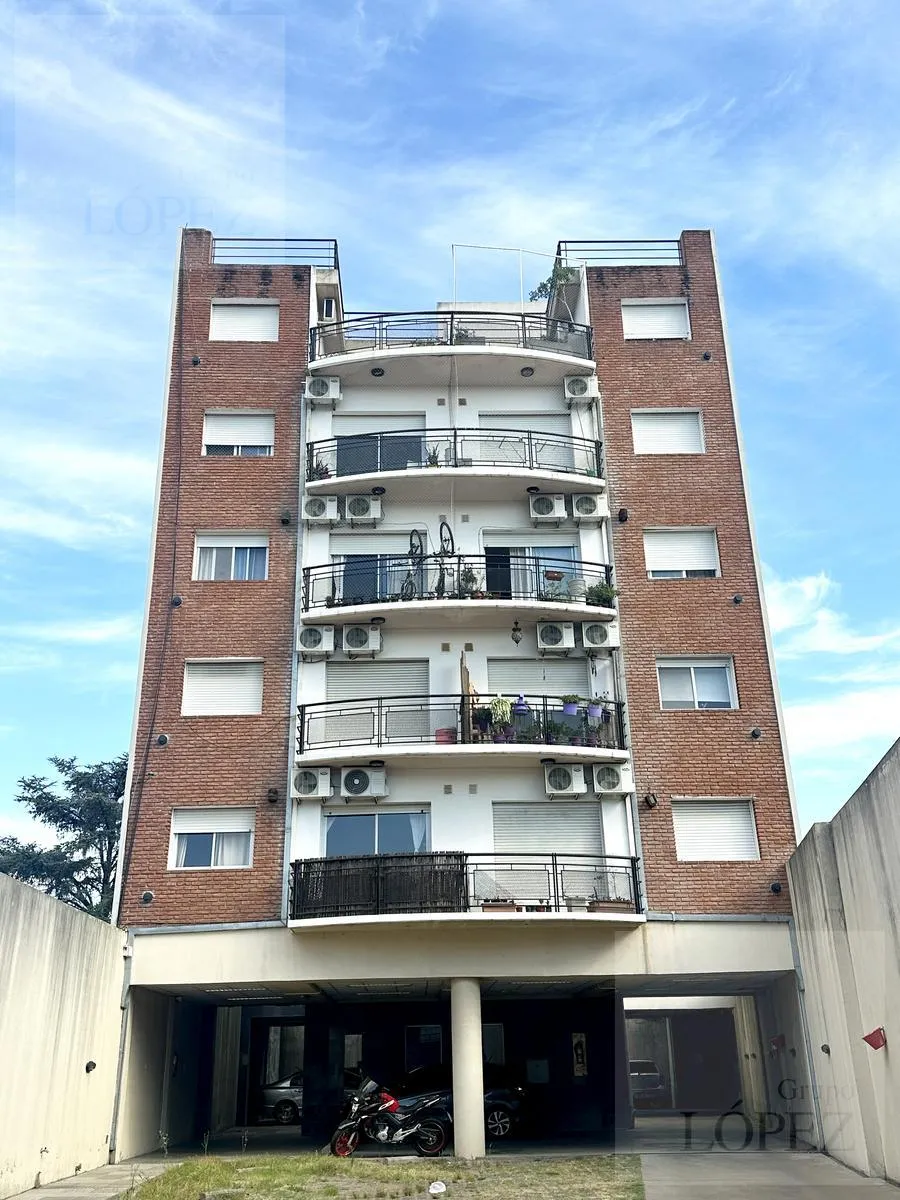 Departamento dúplex de 3 ambientes en Vicente López
