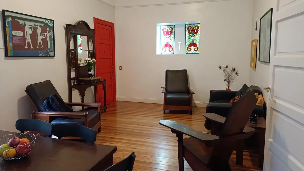 Apartamento de três ambientes mobiliado em Palermo-Botânico