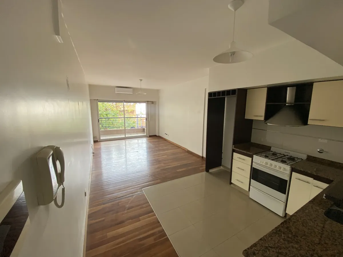 Monoambiente en Villa Urquiza cerca de Subte B y Línea Mitre