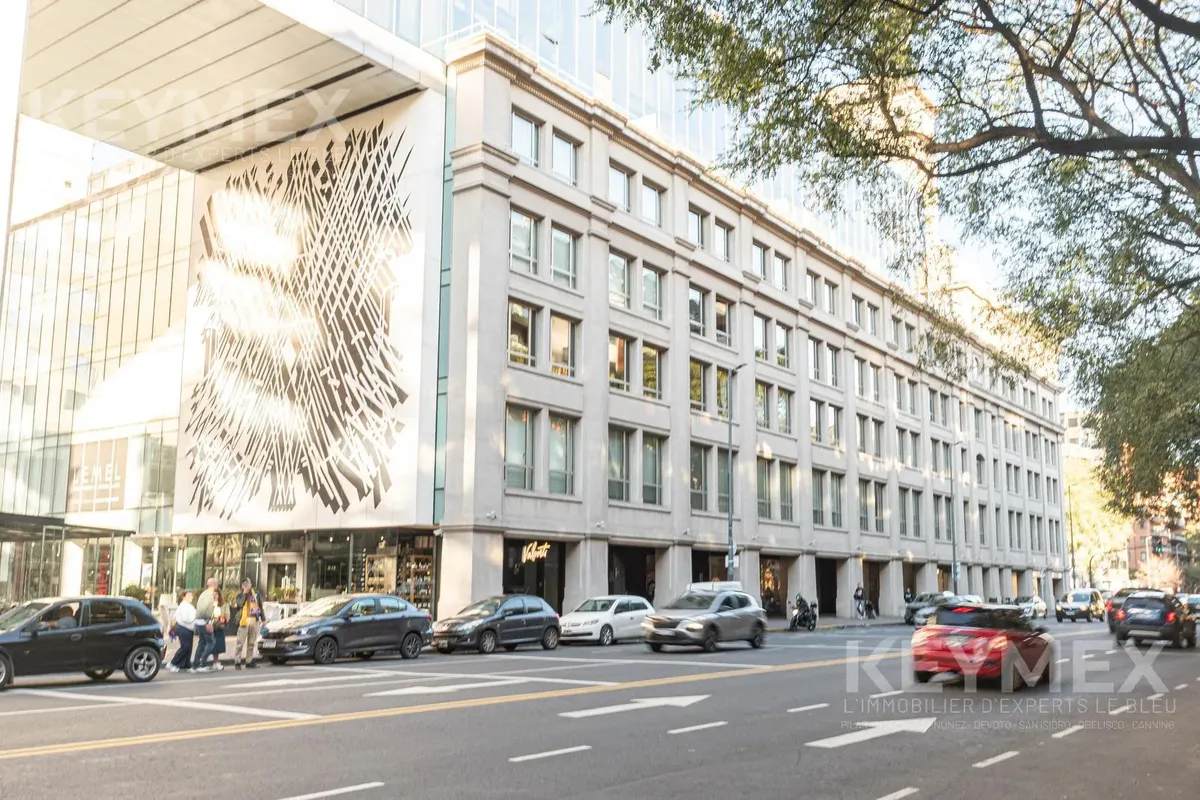 Трёхкомнатная квартира с 2 спальнями в Puerto Madero