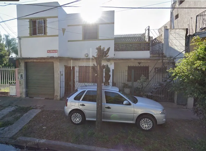 Apartamento de 2 ambientes com pátio próprio em Hurlingham