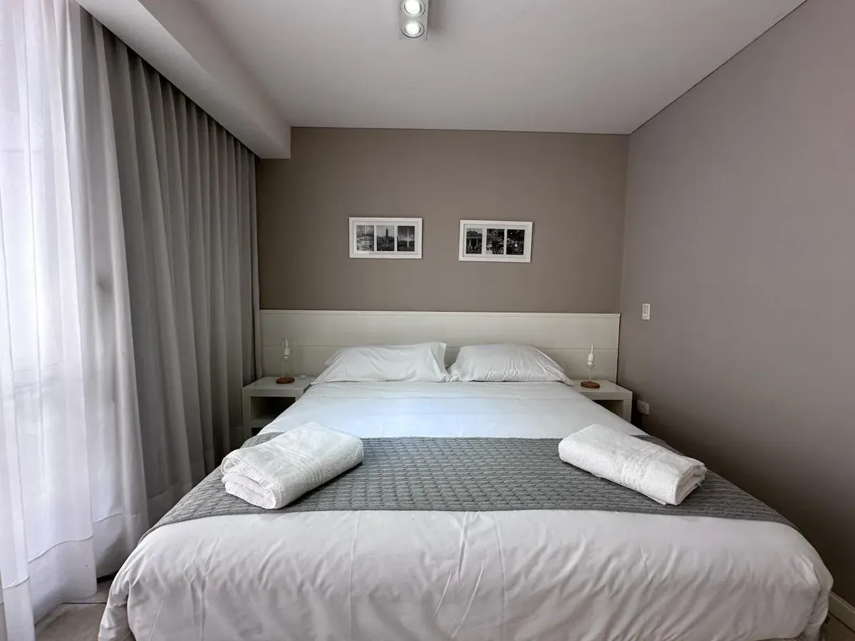 Меблированная квартира-студия в Monserrat для временной аренды