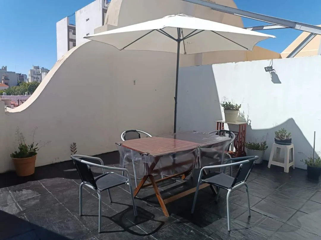 Dúplex con terraza propia en Parque Patricios