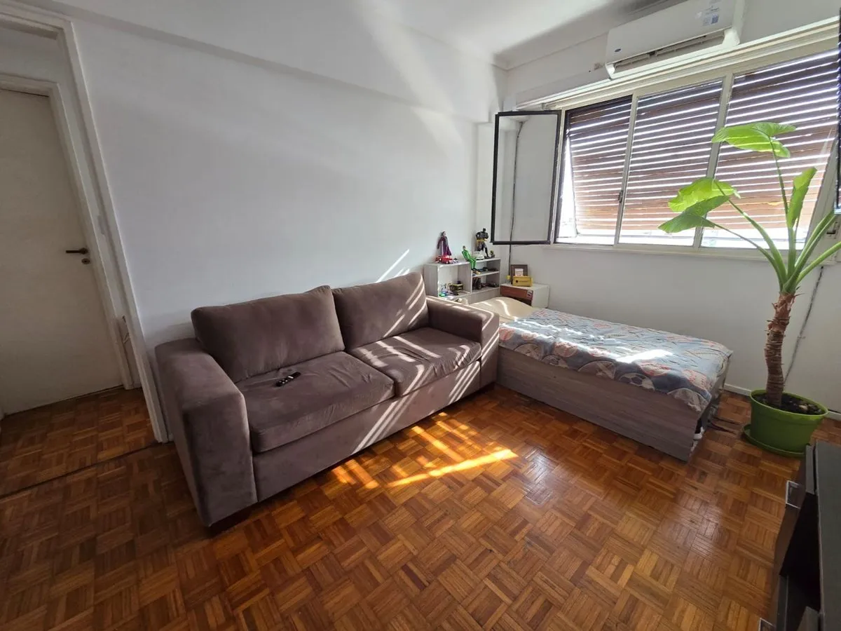 Departamento de 2 ambientes contrafrente en Balvanera